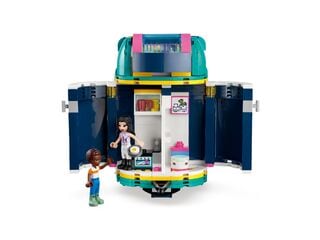 LEGO® Horse Show Trailer