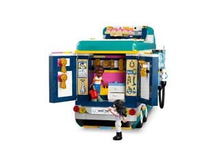 LEGO® Horse Show Trailer