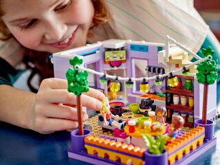 LEGO® Heartlake City Community Kitchen