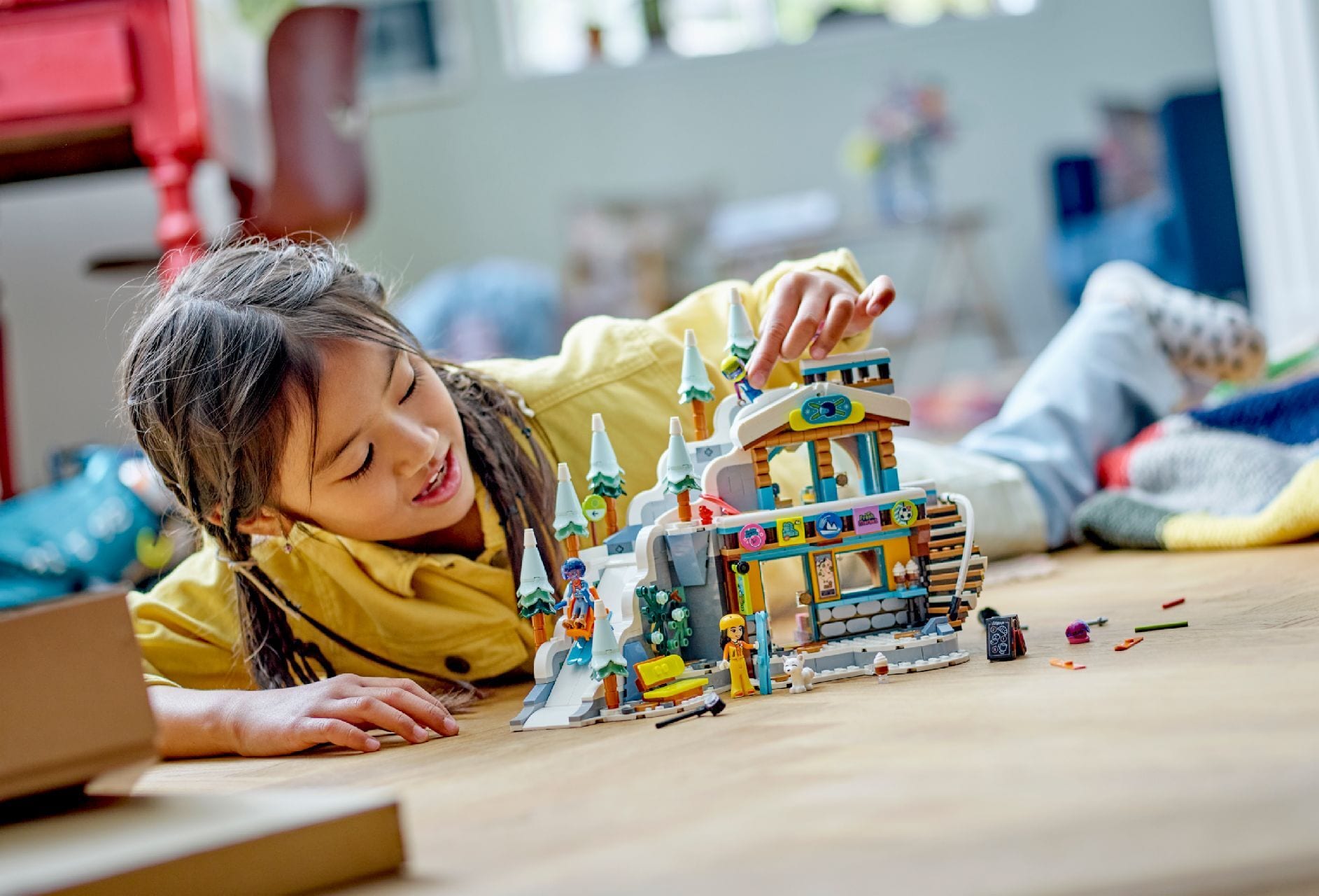 LEGO® Holiday Ski Slope and Café