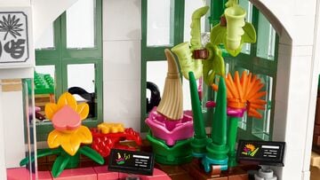 LEGO® Botanical Garden