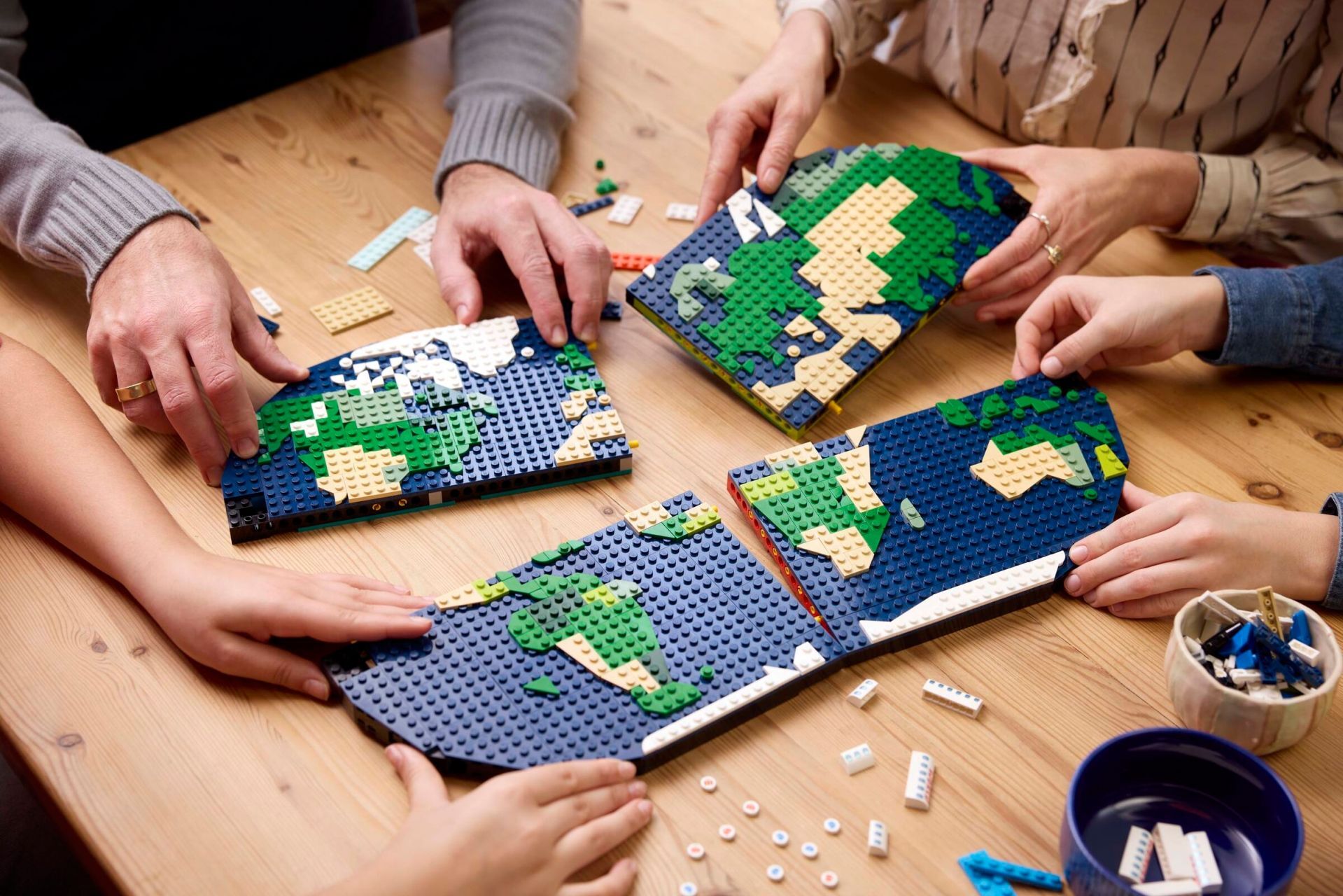 LEGO® Travel Moments