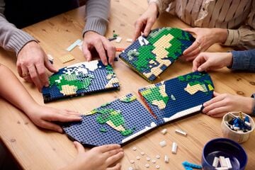 LEGO® Travel Moments