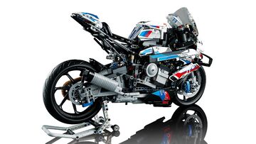 LEGO® BMW M 1000 RR