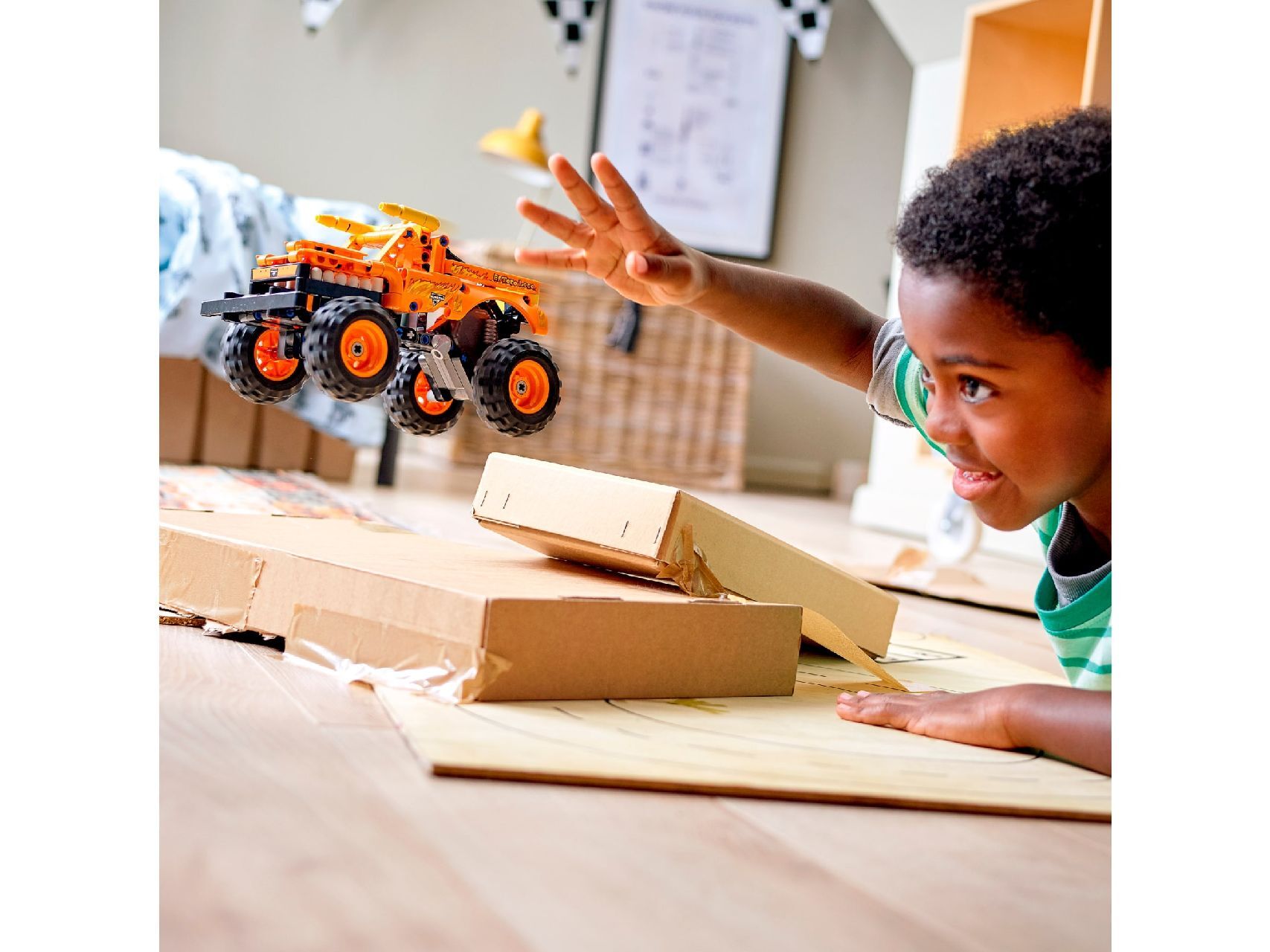 LEGO® Monster Jam™ El Toro Loco™