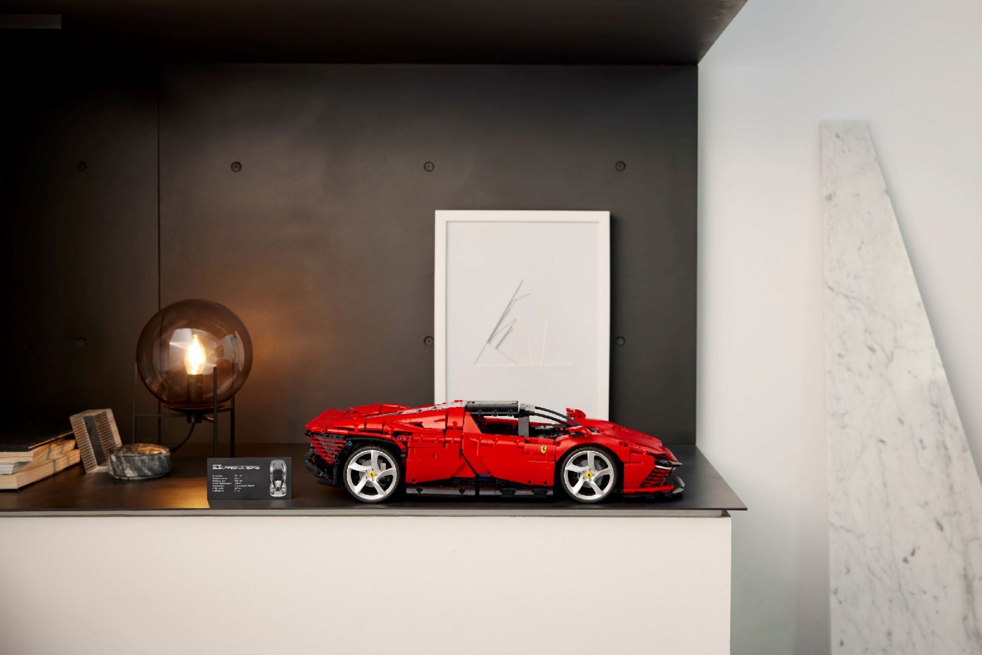 LEGO® Ferrari Daytona SP3