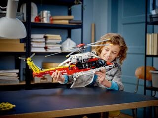LEGO® Airbus H175 Rescue Helicopter