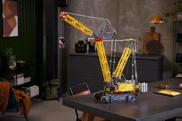 LEGO® Liebherr Crawler Crane LR 13000
