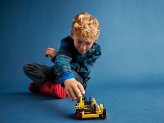 LEGO® Heavy-Duty Bulldozer