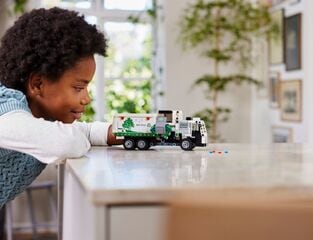 LEGO® Mack® LR Electric Garbage Truck
