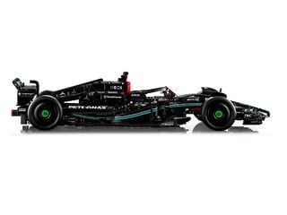 مجموعة سيارة مرسيدس إيه أم جي F1 W14 إي بيرفورمانس من LEGO®