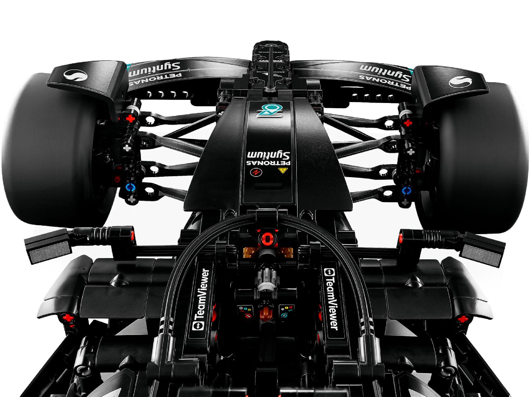 مجموعة سيارة مرسيدس إيه أم جي F1 W14 إي بيرفورمانس من LEGO®