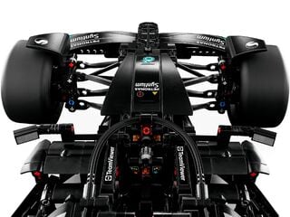 مجموعة سيارة مرسيدس إيه أم جي F1 W14 إي بيرفورمانس من LEGO®