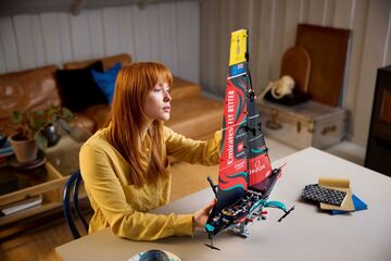 LEGO® Emirates Team New Zealand AC75 Yacht