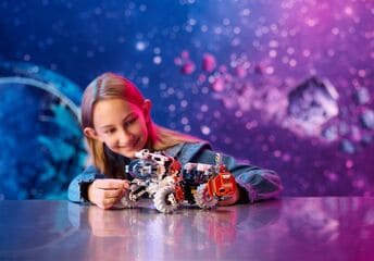 مجموعة لودر سطح الفضاء LT78 من LEGO®