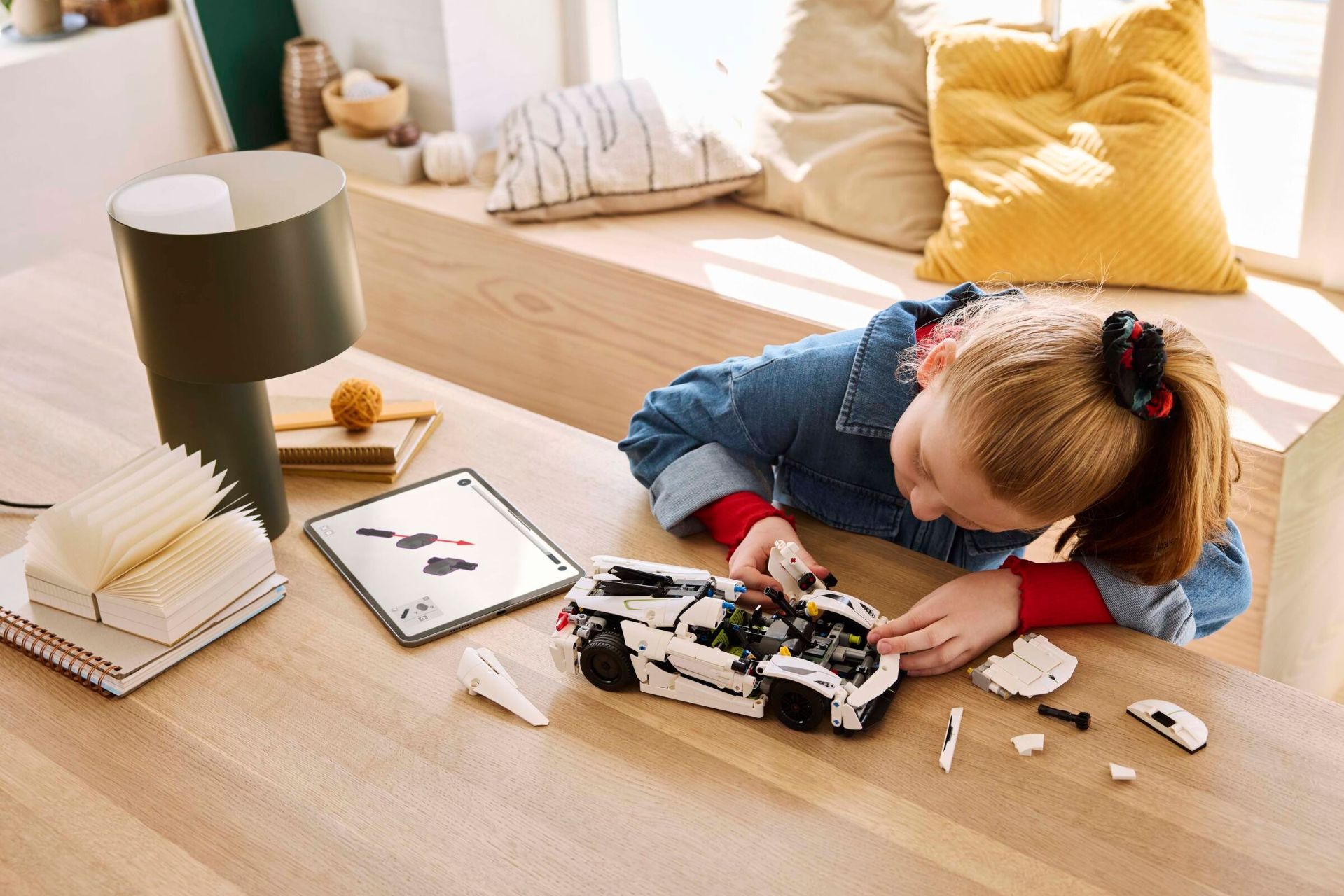 LEGO® Koenigsegg Jesko Absolut White Hypercar