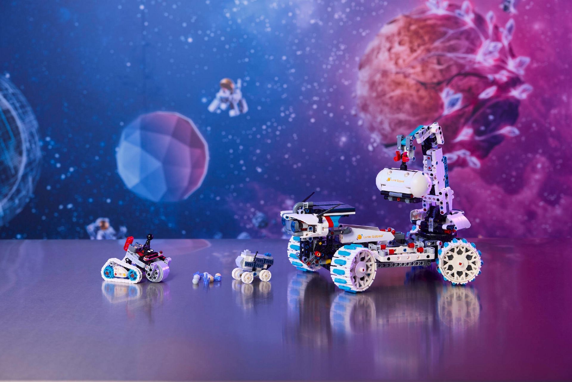 LEGO® Lunar Outpost® Moon Rover Space Vehicle