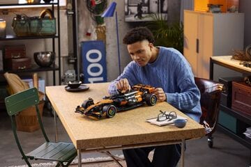 LEGO® McLaren MCL39 F1® Car