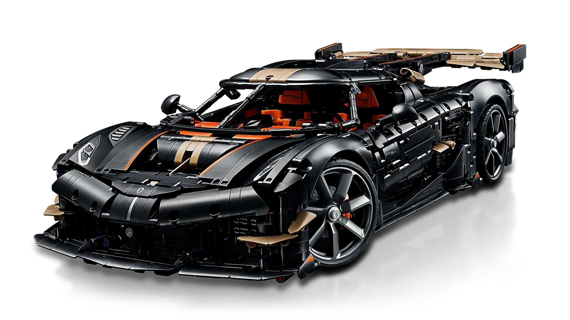 LEGO® Koenigsegg Sadair's Spear Megacar