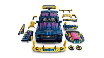 LEGO® Custom Garage Ford Mustang GT Car
