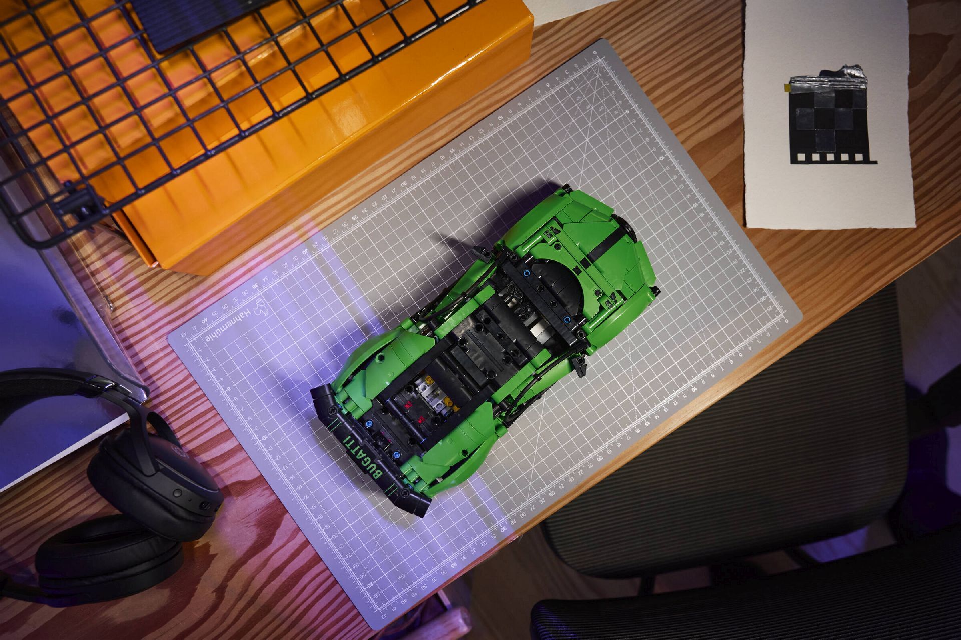LEGO® Green Bugatti Chiron Pur Sport Hypercar