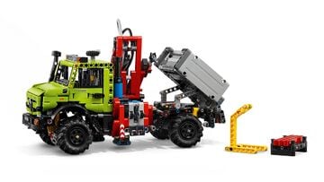 LEGO® Mercedes-Benz Unimog U 5023 with Crane