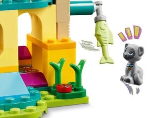 LEGO® Cat Playground Adventure