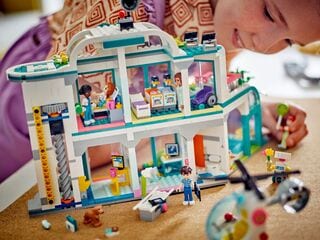 LEGO® Heartlake City Hospital