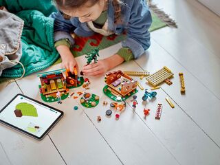 مجموعة بناء كابينات مغامرات التخييم المريح من LEGO®