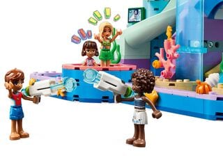 LEGO® Heartlake City Water Park
