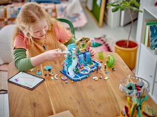 LEGO® Heartlake City Water Park