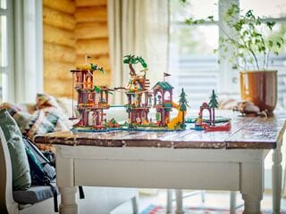 LEGO® Adventure Camp Tree House