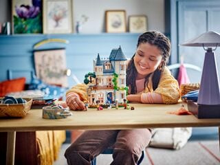 LEGO® Castle Bed and Breakfast