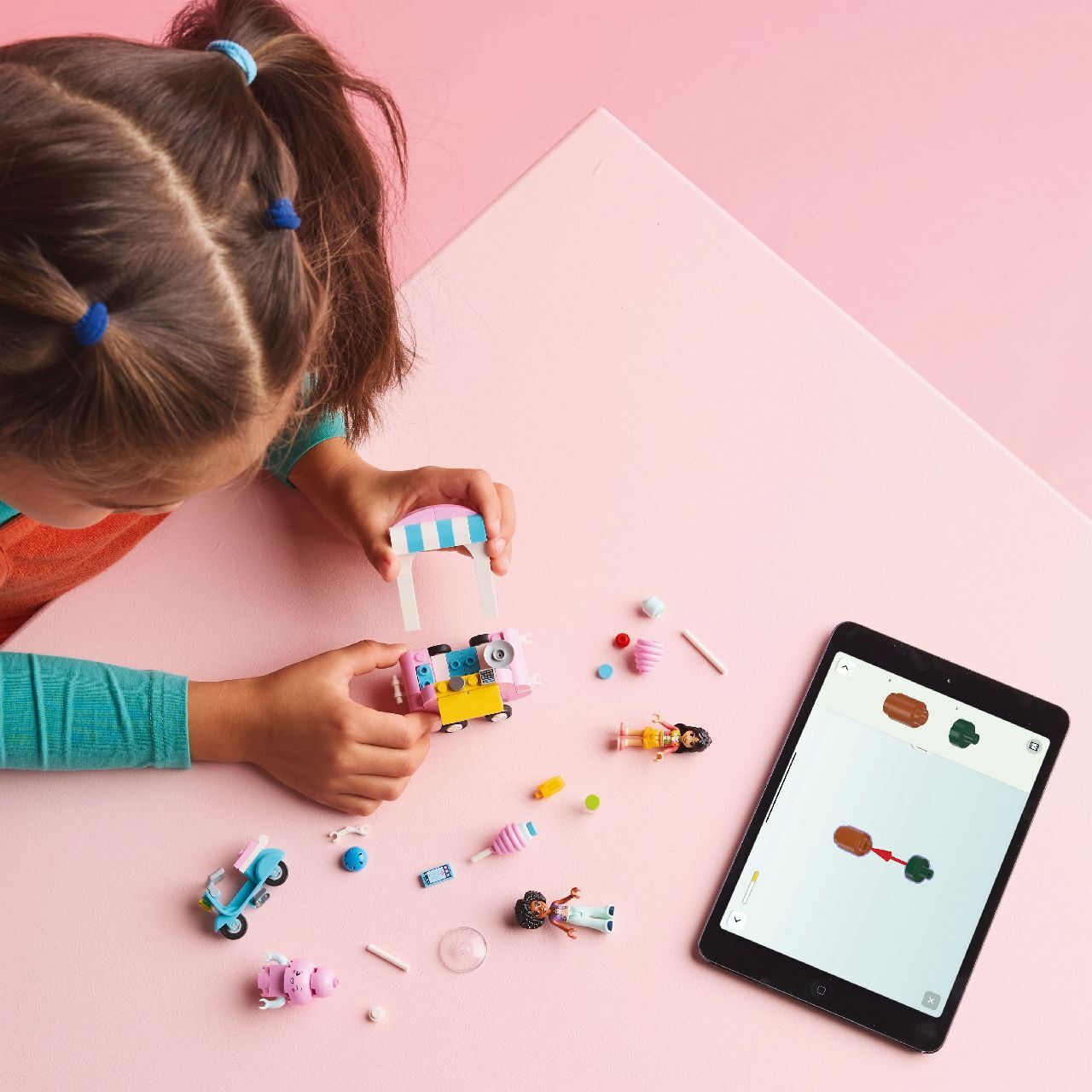 LEGO® Cotton Candy Stand and Scooter