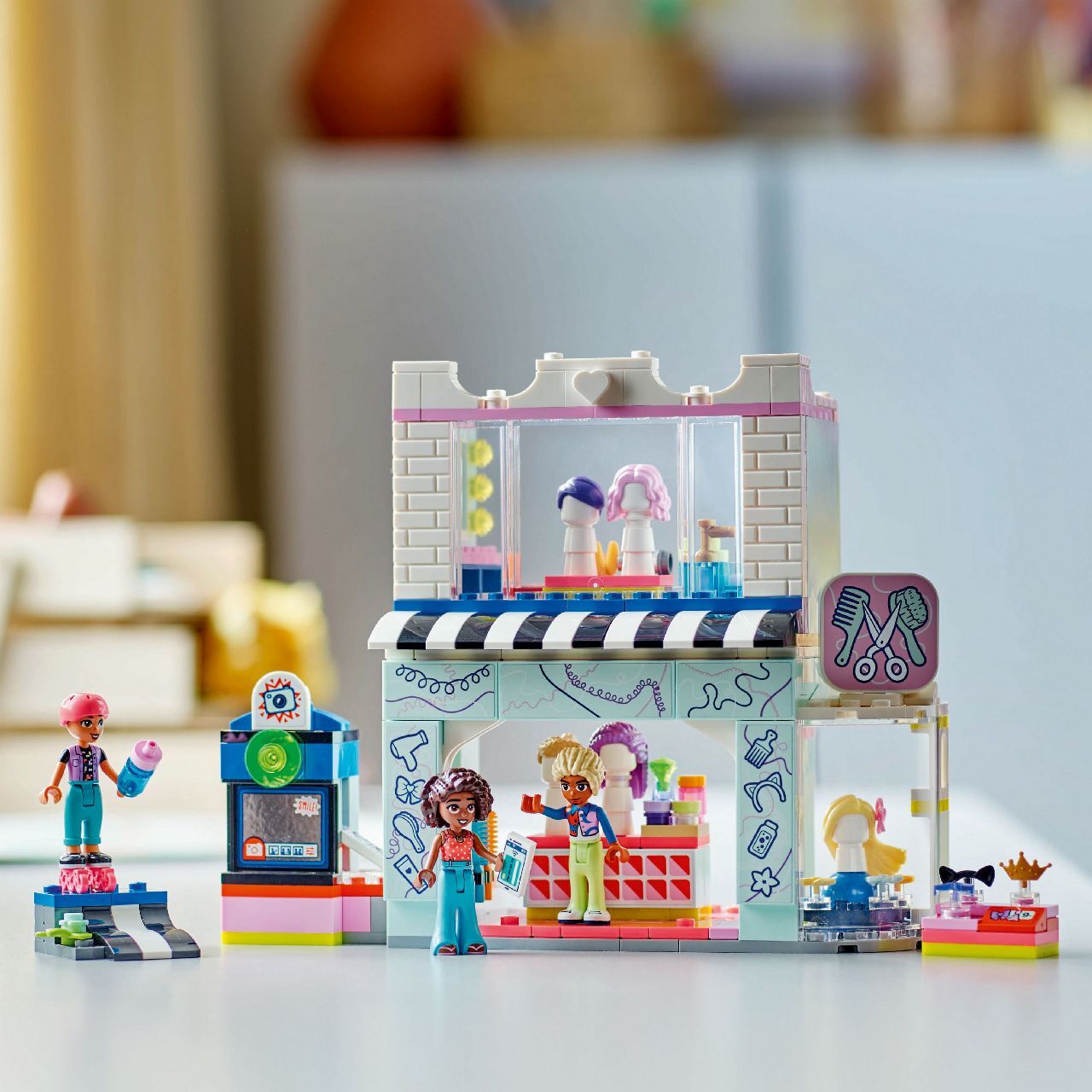 LEGO® Hair Salon and Accessories Store