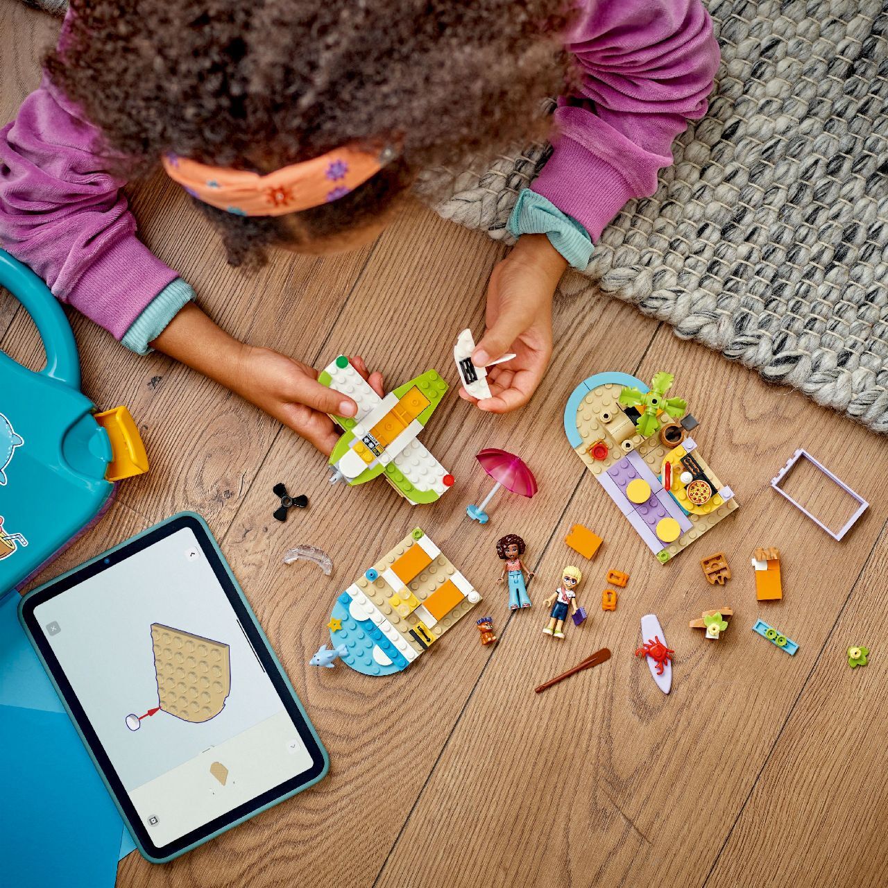 LEGO® Creative Beach and Travel Suitcase