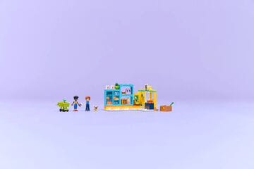 LEGO® Heartlake City Convenience Store