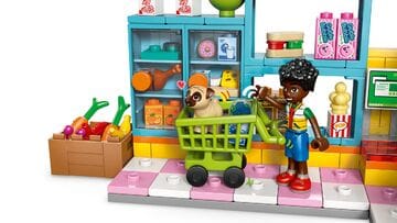 LEGO® Heartlake City Convenience Store