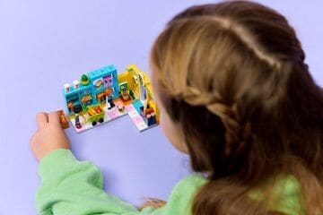 LEGO® Heartlake City Convenience Store