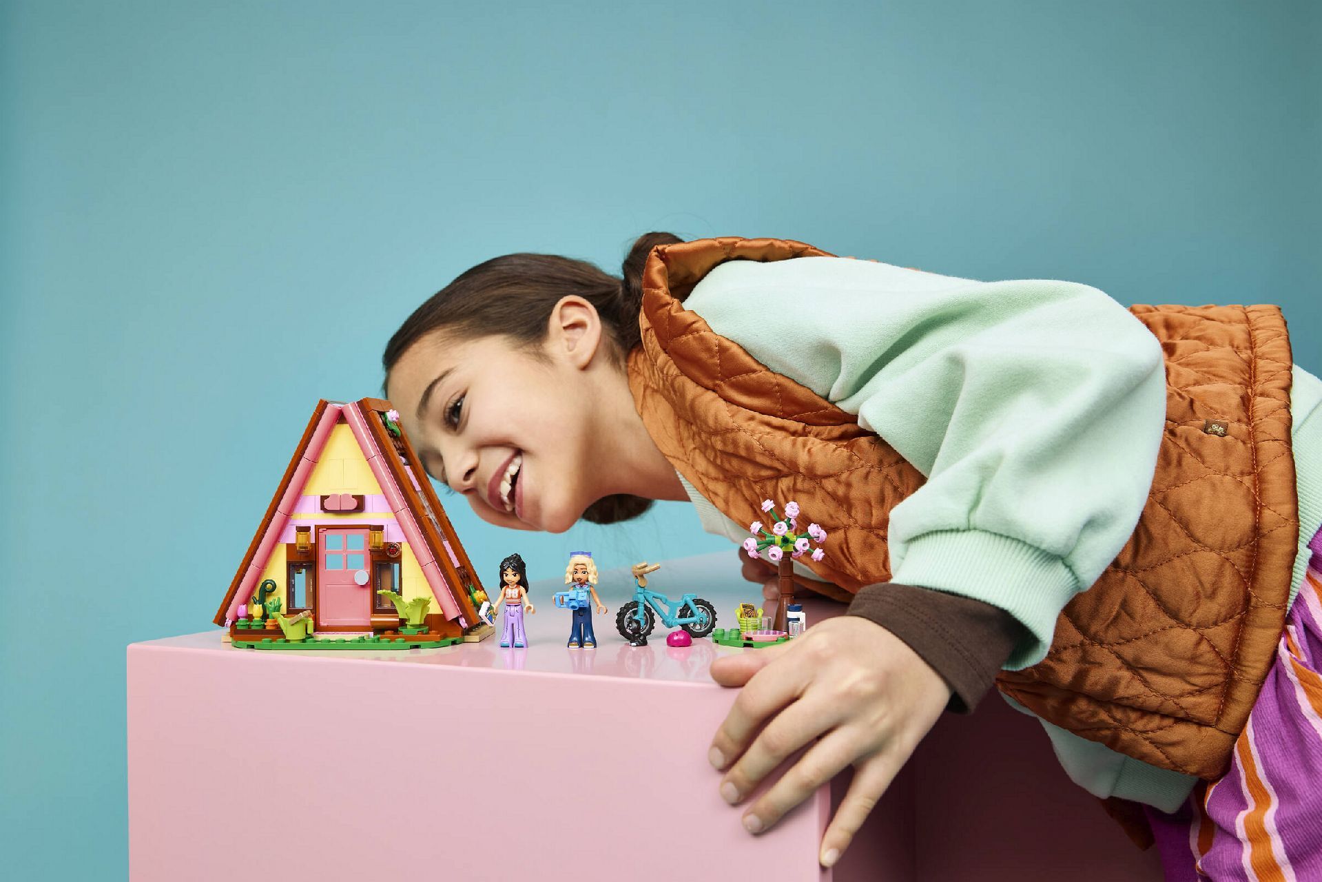 LEGO® Nature Glamping Cabin