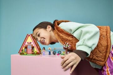 LEGO® Nature Glamping Cabin