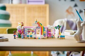 LEGO® Unicorn Dream Café