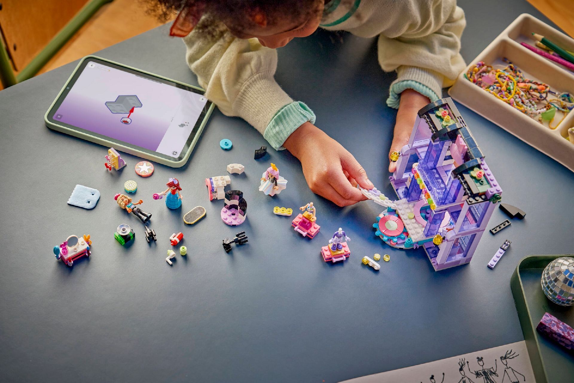 LEGO® Heartlake City Fashion Show
