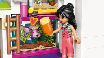 LEGO® Liann's Family House