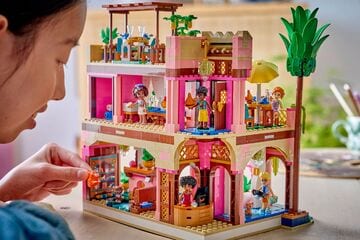LEGO® Garden Restaurant