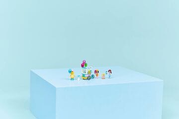 LEGO® Ice Cream & Balloon Stand