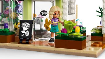 LEGO® Creative Flower Shop