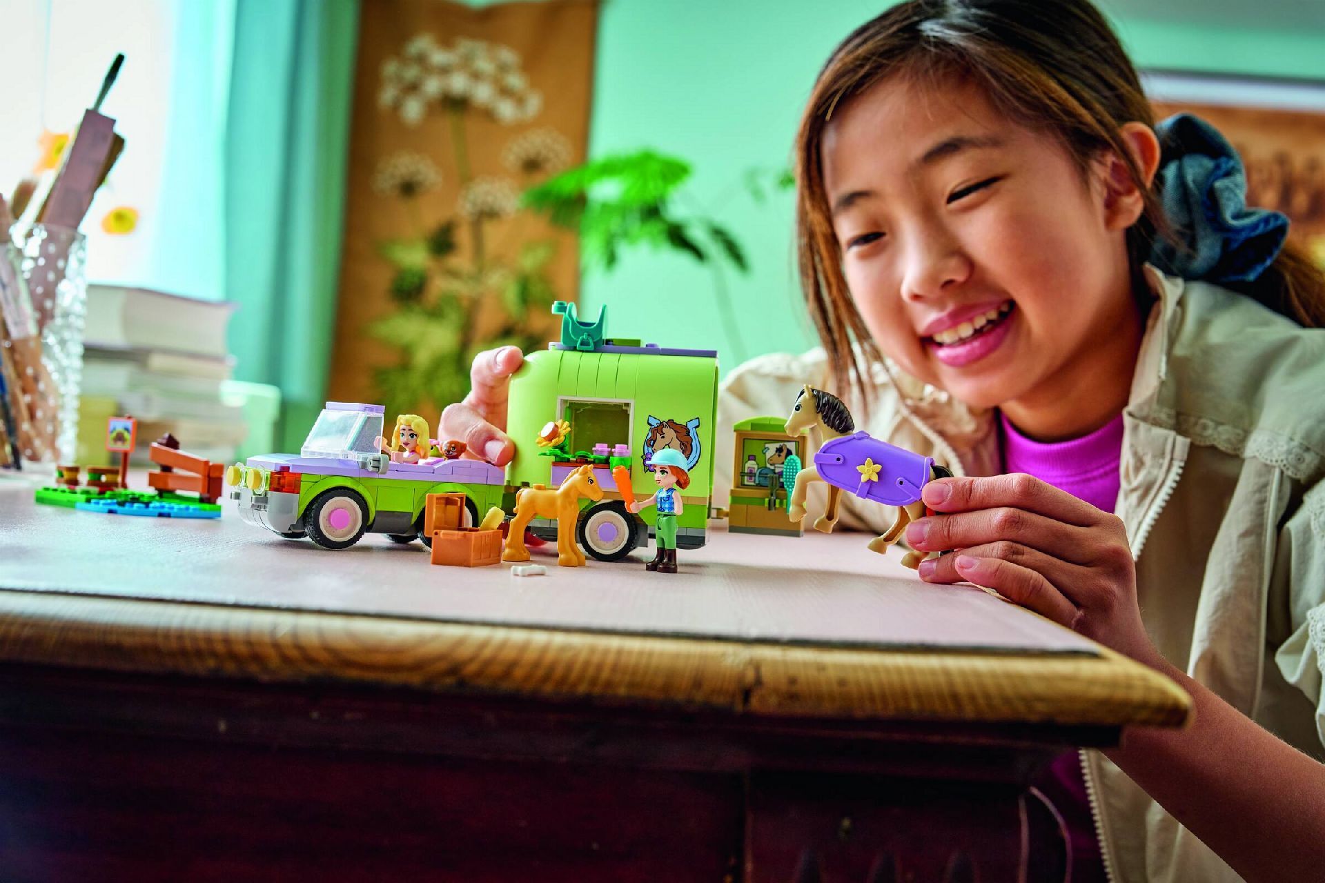 LEGO® Horse & Baby Foal Trailer