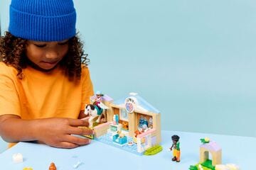 LEGO® Animal Vet Clinic
