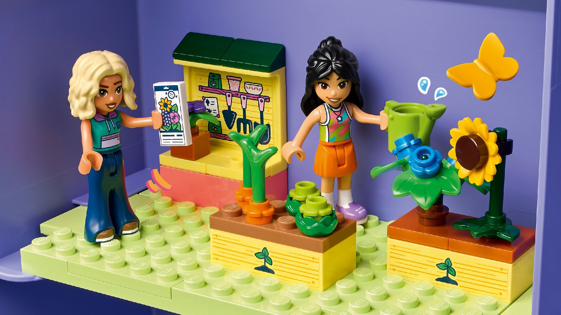 LEGO® Creative Dollhouse Suitcase